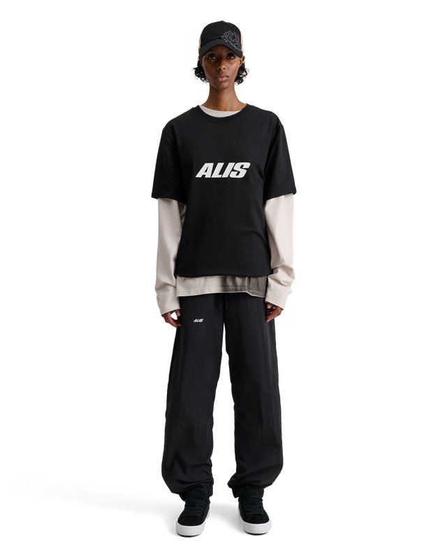 ALIS JERON ESSENTIAL T-SHIRT W/ CHEST LOGO T-shirt Solid Black
