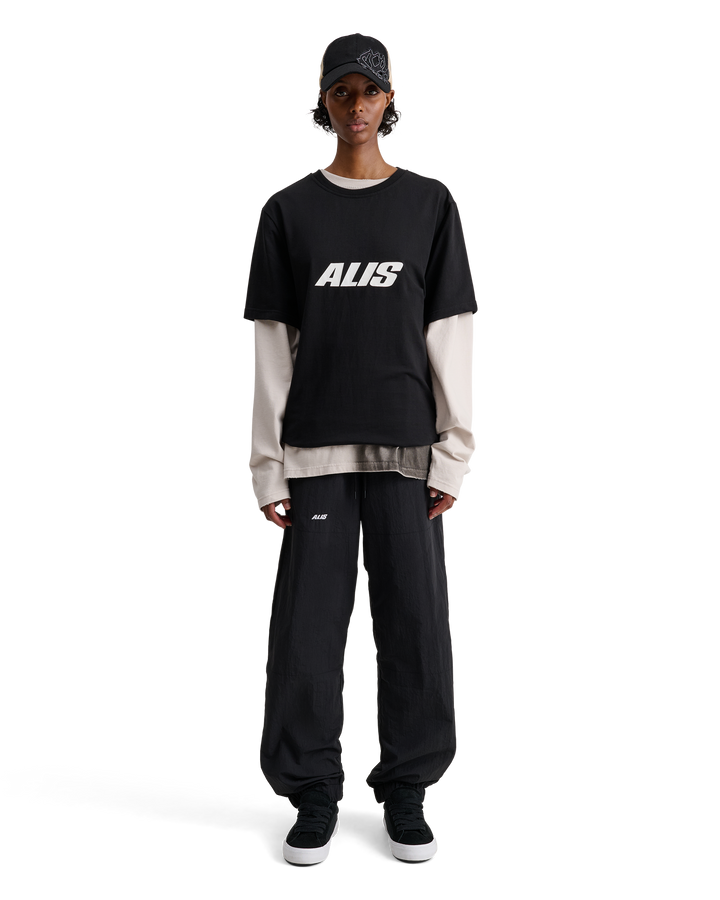 ALIS JERON ESSENTIAL T-SHIRT W/ CHEST LOGO T-shirt Solid Black