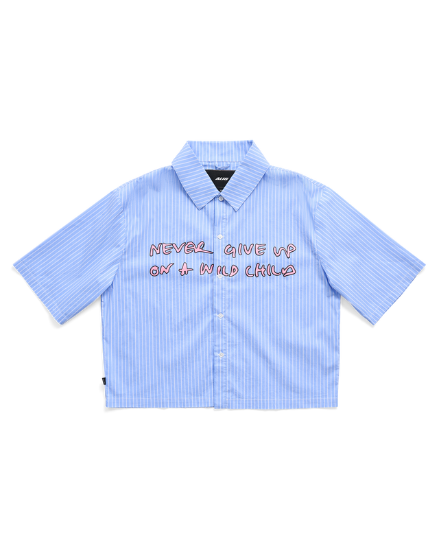 ALIS THEOTIS CROPPED SHORT SLEEVE SHIRT W/ CHEST PRINT Shirt